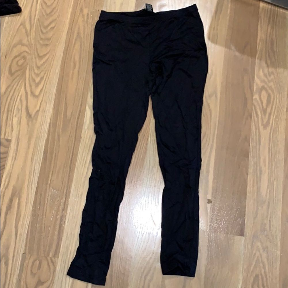 Hue black spandex leggings small